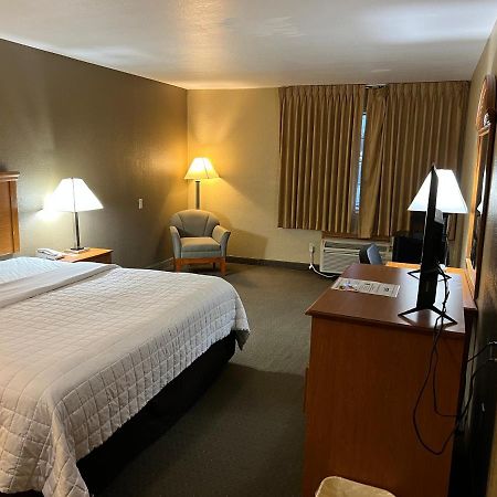 Americas Best Value Inn Pharr/Mcallen Exterior photo