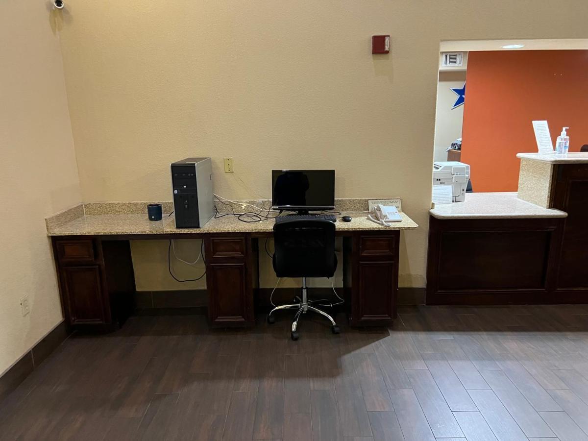Americas Best Value Inn Pharr/Mcallen Exterior photo