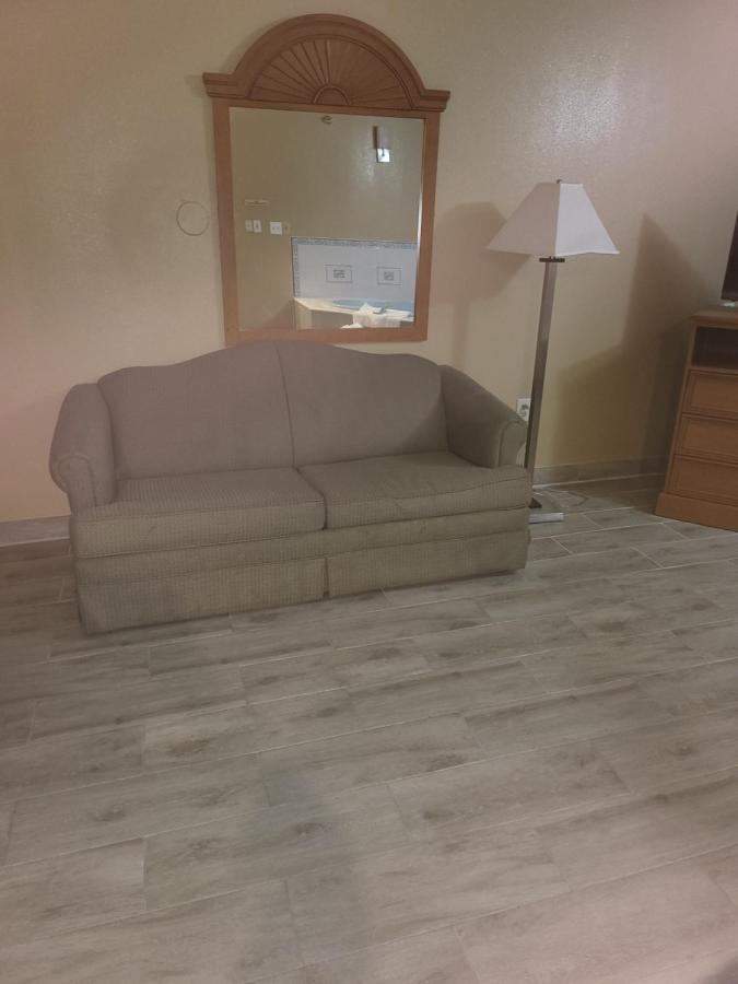 Americas Best Value Inn Pharr/Mcallen Exterior photo