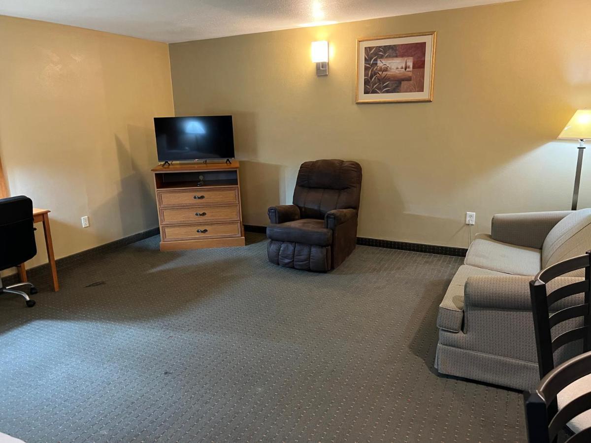 Americas Best Value Inn Pharr/Mcallen Exterior photo