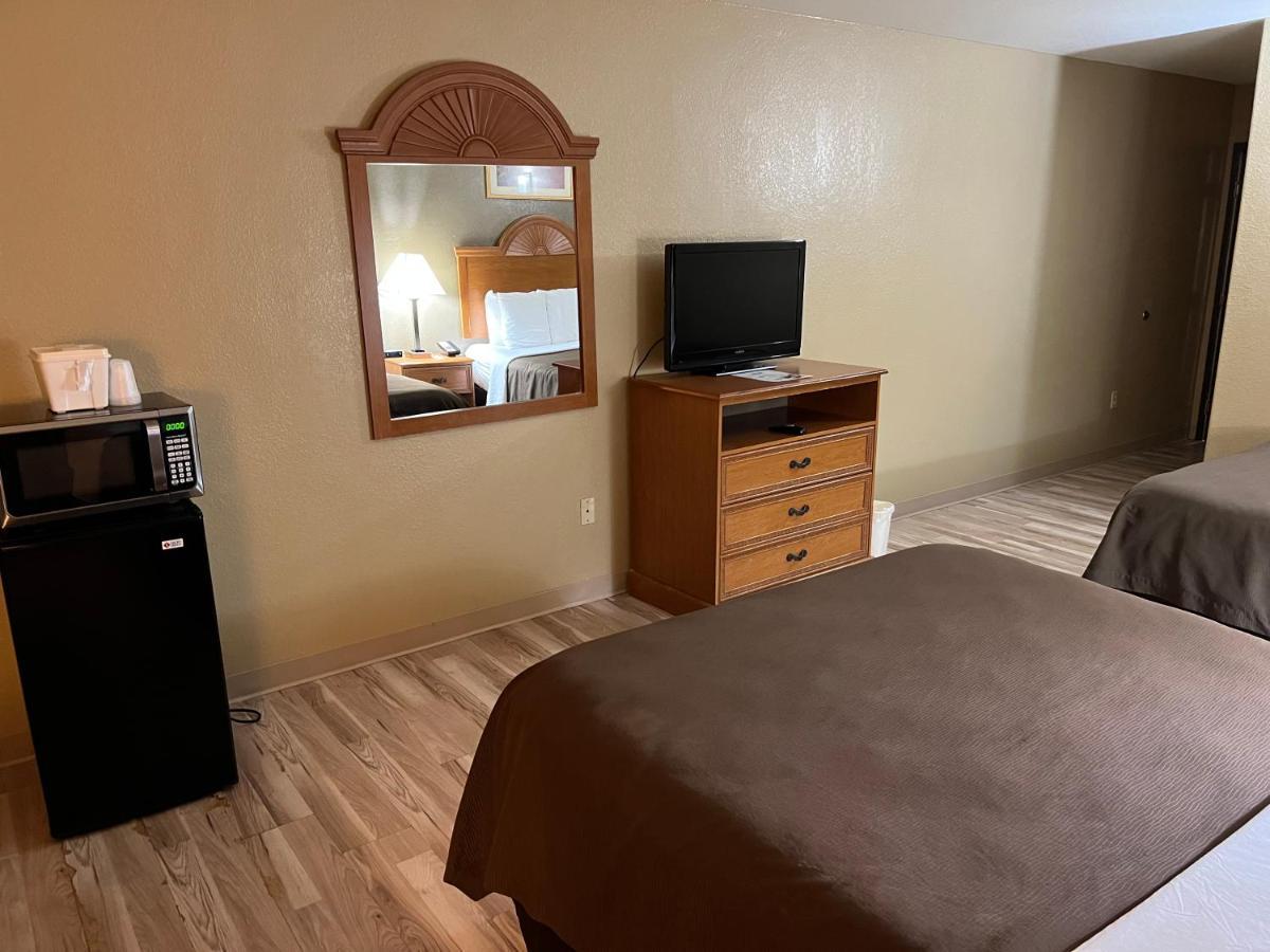 Americas Best Value Inn Pharr/Mcallen Exterior photo