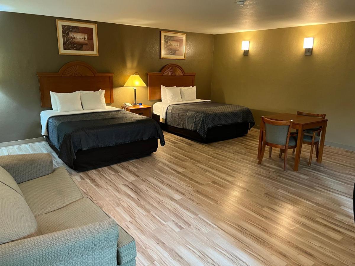 Americas Best Value Inn Pharr/Mcallen Exterior photo
